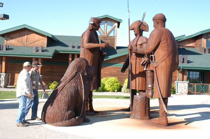 seaman statue fort mandan